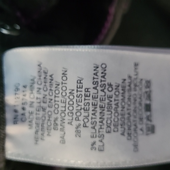 True Religion New Jeans - Picture 5 of 6